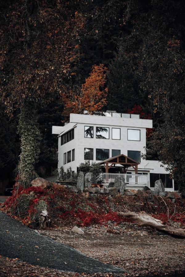 Royal Harrison Retreat Villa Harrison Hot Springs Exterior foto