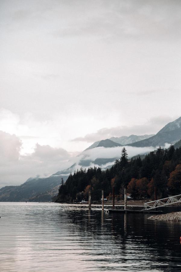 Royal Harrison Retreat Villa Harrison Hot Springs Exterior foto
