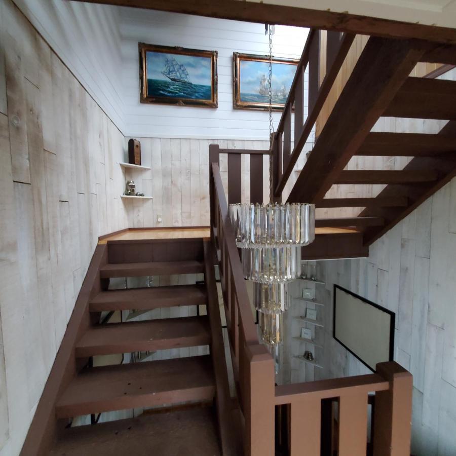 Royal Harrison Retreat Villa Harrison Hot Springs Exterior foto