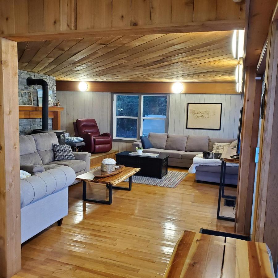 Royal Harrison Retreat Villa Harrison Hot Springs Exterior foto